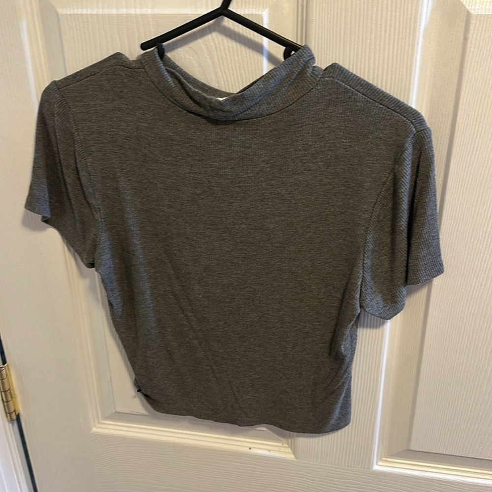 Fitted Crop - Picture 2 of 2